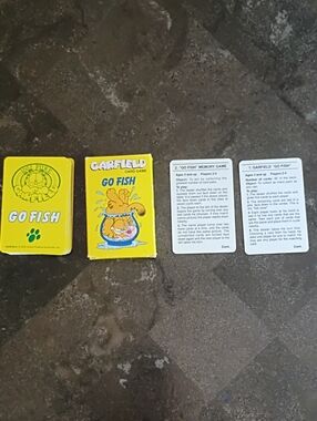 Vintage Garfield Go Fish Card Game - Yellow
